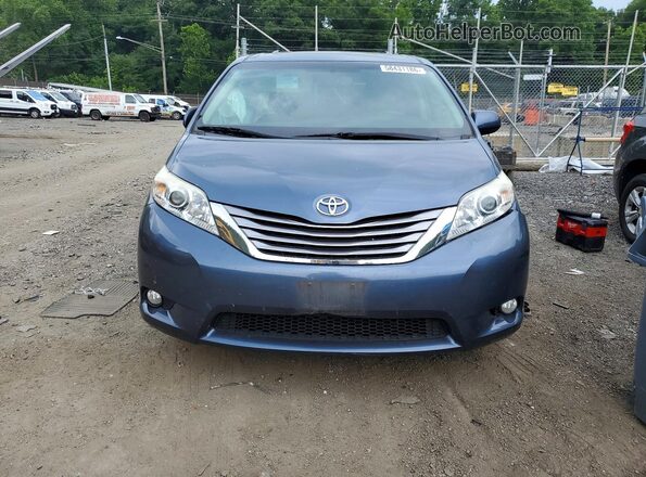 5TDDZ3DC0HS183177 2017 TOYOTA SIENNA Teal Front view