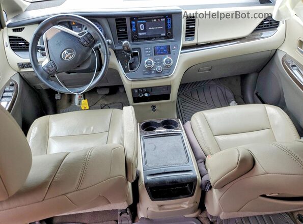 5TDDZ3DC0HS183177 2017 TOYOTA SIENNA Teal Dashboard view