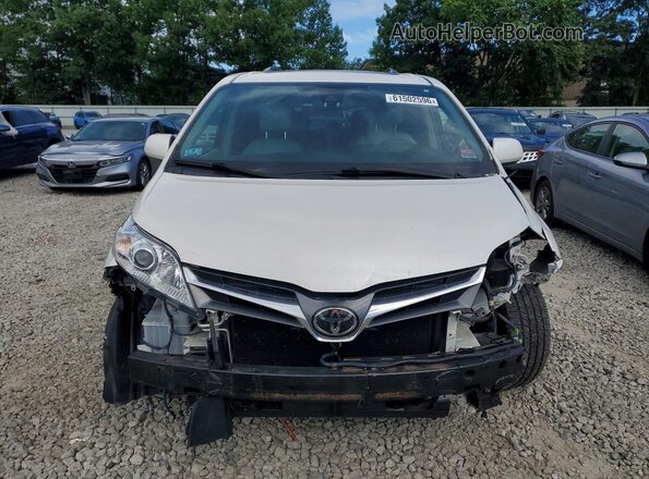 5TDDZ3DC0JS194749 2018 TOYOTA SIENNA White Widok z przodu