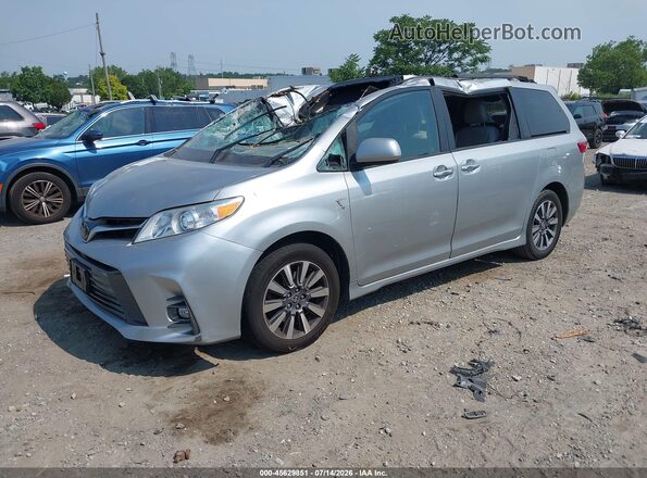 5TDDZ3DC0LS248795 2020 TOYOTA SIENNA Silver Vista tres cuartos delantera izquierda