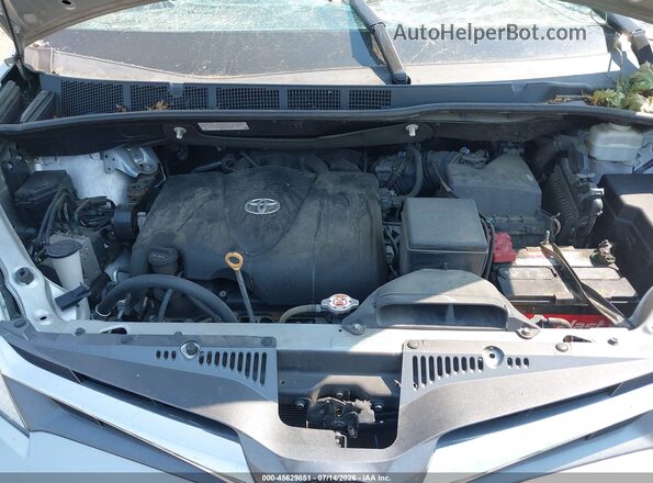 5TDDZ3DC0LS248795 2020 TOYOTA SIENNA Silver Vista trasera