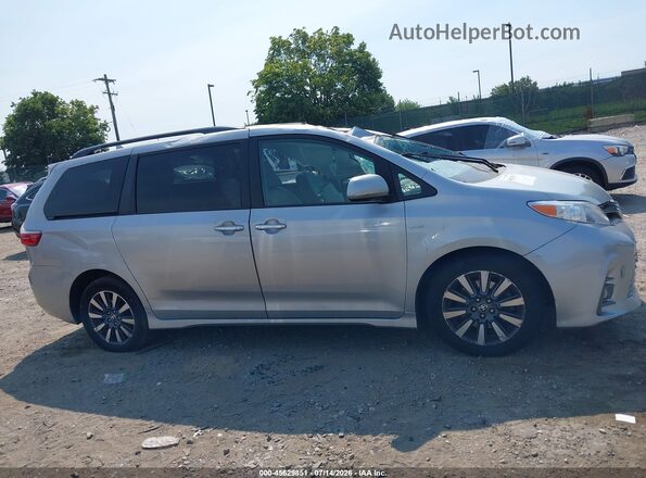 5TDDZ3DC0LS248795 2020 TOYOTA SIENNA Silver Vista del cuadro de instrumentos