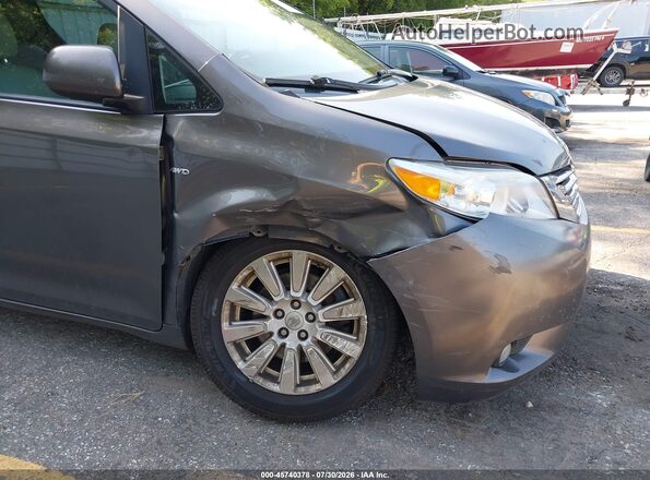 5TDDZ3DC1HS163584 2017 TOYOTA SIENNA Gray Front view