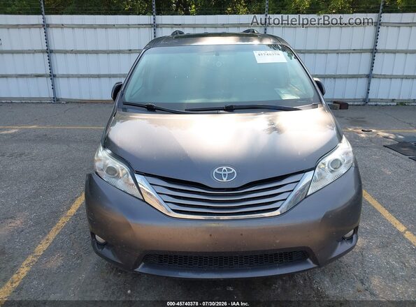 5TDDZ3DC1HS163584 2017 TOYOTA SIENNA Gray Instrument cluster view