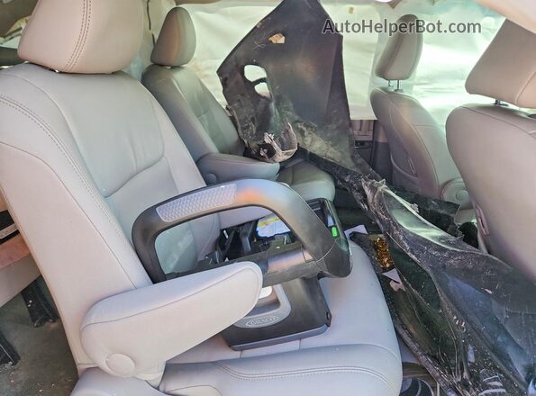 5TDDZ3DC2HS174058 2017 TOYOTA SIENNA Black Rear interior view