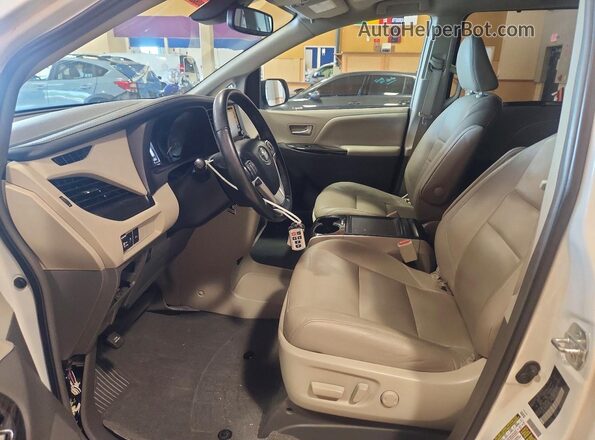5TDDZ3DC2KS222228 2019 TOYOTA SIENNA White Սալոնի դիմացի տեսք