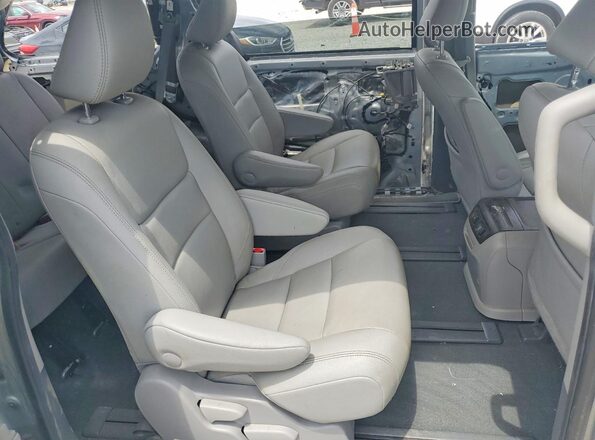 5TDDZ3DC2LS233862 2020 TOYOTA SIENNA Silver Widok wnętrza z tyłu