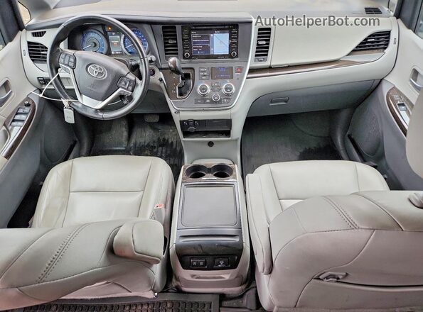 5TDDZ3DC4LS231370 2020 TOYOTA SIENNA Серый Вид панели приборов