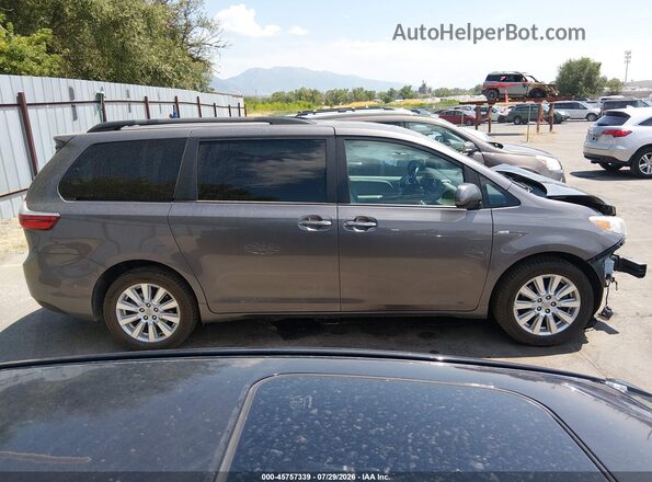 5TDDZ3DC6HS151205 2017 TOYOTA SIENNA Gray 360 interior view