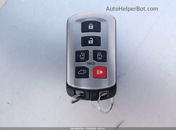5TDDZ3DC7KS227375 2019 TOYOTA SIENNA Silver Вид панелі приладів