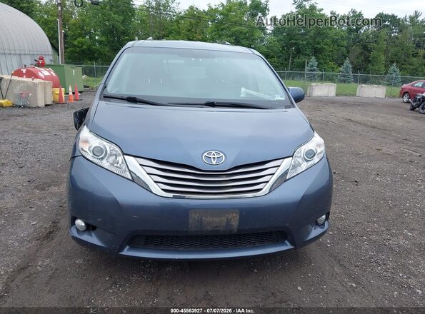 5TDDZ3DC8HS183248 2017 TOYOTA SIENNA Blue Սարքավորումների վահանակի տեսք