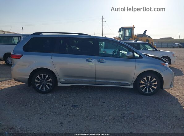 5TDDZ3DC8LS251170 2020 TOYOTA SIENNA Silver Widok wnętrza z tyłu