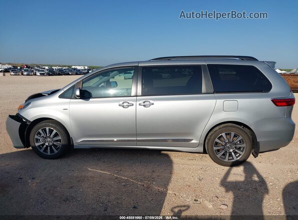 5TDDZ3DC8LS251170 2020 TOYOTA SIENNA Silver Widok wnętrza 360 stopni