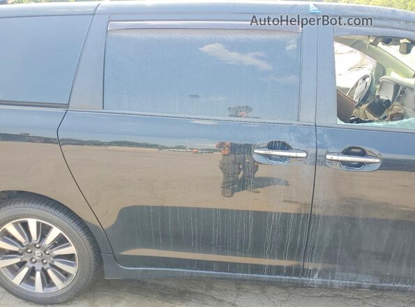 5TDDZ3DC9KS214725 2019 TOYOTA SIENNA Черный Вид задней части салона