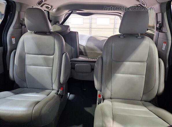 5TDDZ3DC9LS228111 2020 TOYOTA SIENNA Серый Вид задних сидений