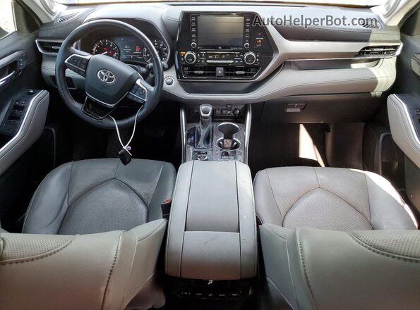 5TDDZRBH0LS013301 2020 TOYOTA HIGHLANDER Blue Widok deski rozdzielczej