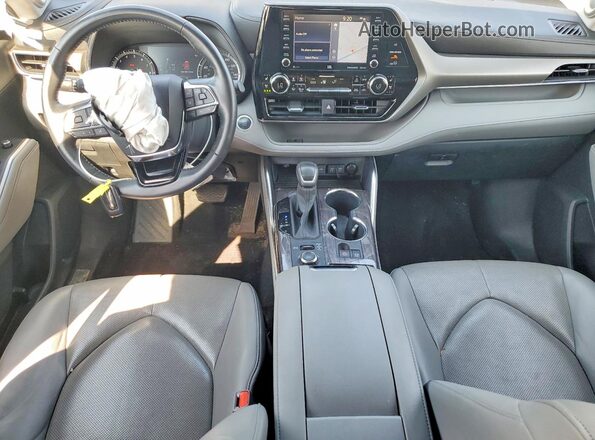 5TDDZRBH4LS009946 2020 TOYOTA HIGHLANDER Silver Вид панелі приладів