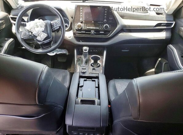 5TDDZRBH8MS556509 2021 TOYOTA HIGHLANDER Black Dashboard view