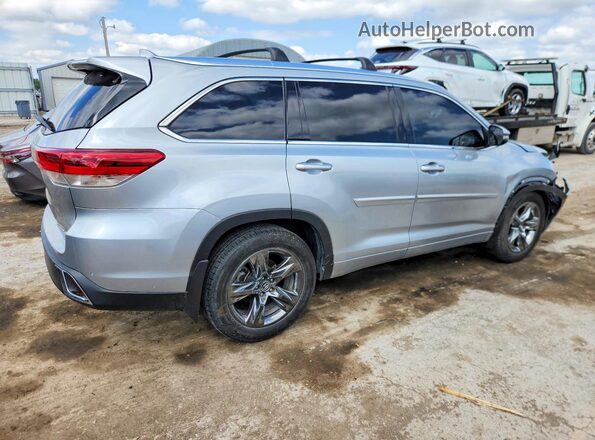 5TDDZRFH0HS416132 2017 TOYOTA HIGHLANDER Silver Rear right