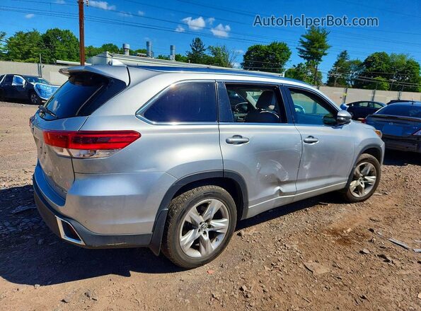 5TDDZRFH0HS428345 2017 TOYOTA HIGHLANDER Silver Задня права чверть