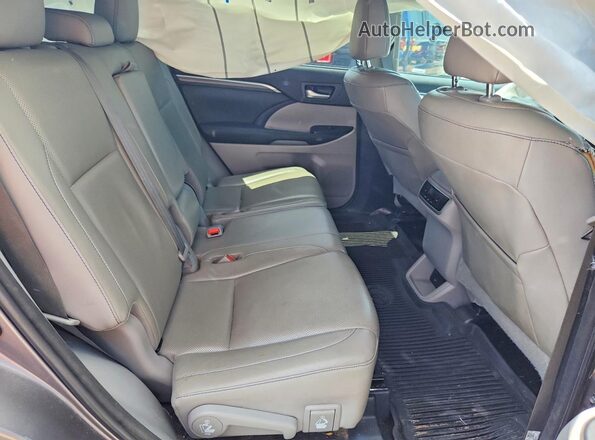 5TDDZRFH0JS491645 2018 TOYOTA HIGHLANDER Gray Սալոնի հետևի տեսք