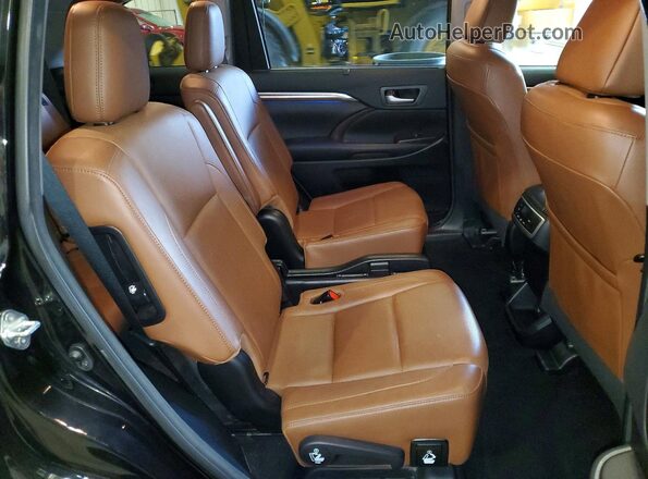 5TDDZRFH0JS812714 2018 TOYOTA HIGHLANDER Black Vista interior trasera