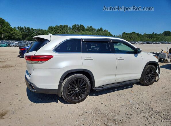 5TDDZRFH0JS827567 2018 TOYOTA HIGHLANDER White Задня права чверть