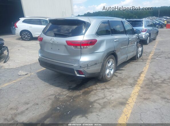 5TDDZRFH0JS847608 2018 TOYOTA HIGHLANDER Silver უკანა მარჯვენა
