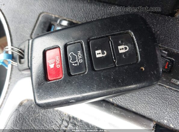 5TDDZRFH2HS474887 2017 TOYOTA HIGHLANDER Бордовый Вид панели приборов