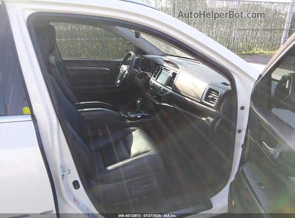 5TDDZRFH3JS880375 2018 TOYOTA HIGHLANDER White Widok wnętrza z przodu