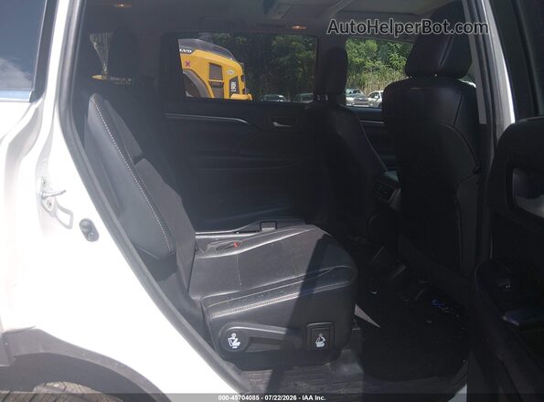 5TDDZRFH3JS894325 2018 TOYOTA HIGHLANDER White Вид наклейки з VIN-кодом
