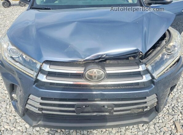 5TDDZRFH4HS453121 2017 TOYOTA HIGHLANDER Blue Vista interior trasera