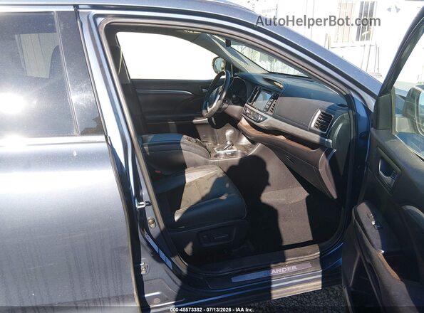 5TDDZRFH4JS828074 2018 TOYOTA HIGHLANDER Gray Vista interior delantera