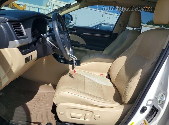 5TDDZRFH6JS861805 2018 TOYOTA HIGHLANDER White Vista interior delantera