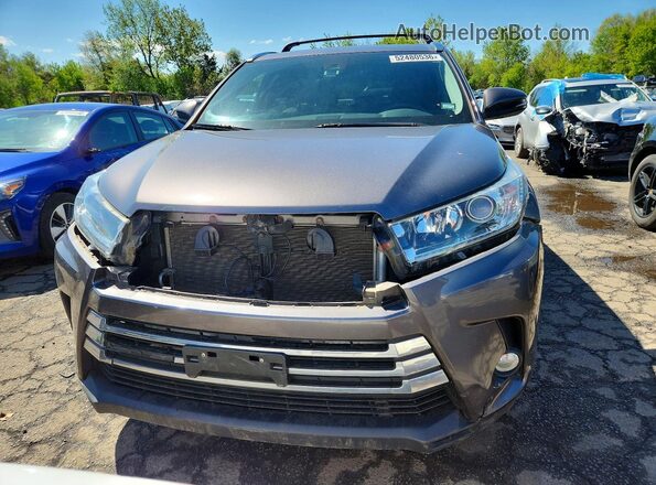 5TDDZRFH7JS855477 2018 TOYOTA HIGHLANDER Gray Вид спереду
