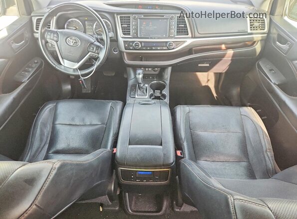 5TDDZRFH8HS446317 2017 TOYOTA HIGHLANDER Brown წინა პანელის ხედი