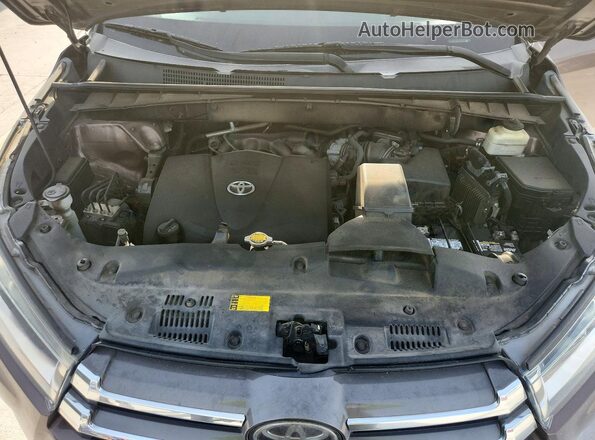 5TDDZRFH8HS446317 2017 TOYOTA HIGHLANDER Brown ძრავის განყოფილების ხედი