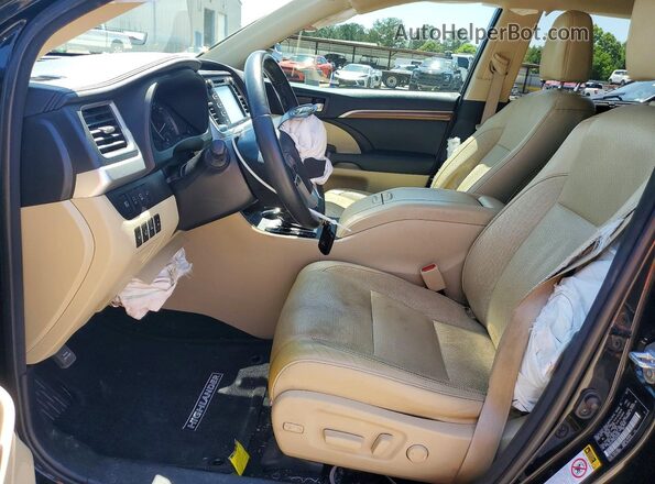 5TDDZRFH8JS493952 2018 TOYOTA HIGHLANDER Black წინა სალონის ხედი