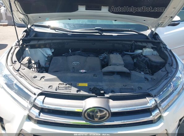 5TDDZRFH8JS898726 2018 TOYOTA HIGHLANDER White Вид ззаду