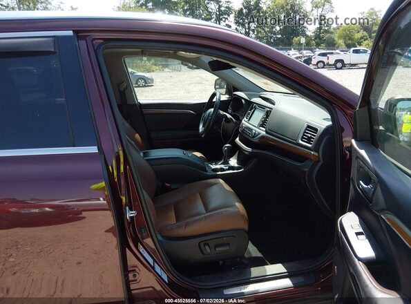 5TDDZRFH8JS910597 2018 TOYOTA HIGHLANDER Темно-бордовый Вид салона спереди