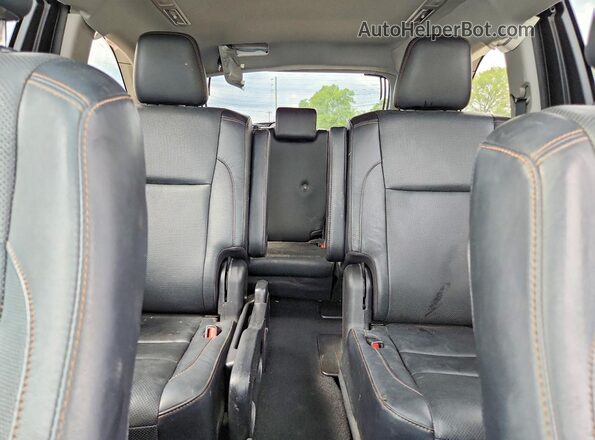5TDDZRFH8KS995748 2019 TOYOTA HIGHLANDER White Rear seats view