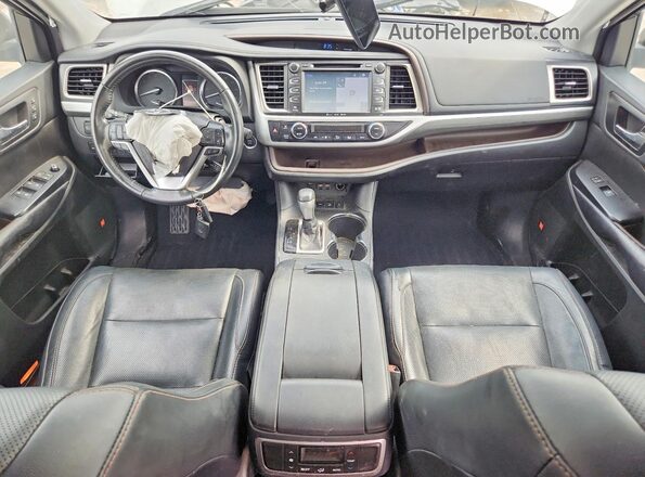 5TDDZRFH8KS995748 2019 TOYOTA HIGHLANDER White Dashboard view