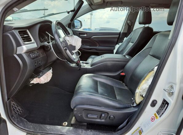 5TDDZRFH8KS995748 2019 TOYOTA HIGHLANDER White Front interior view