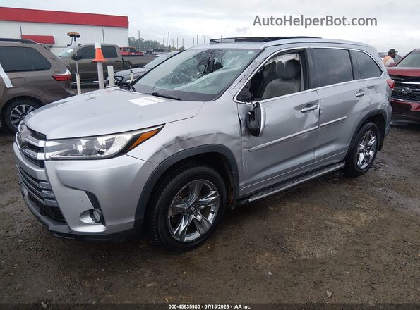 5TDDZRFH9HS456418 2017 TOYOTA HIGHLANDER Silver Przód lewy