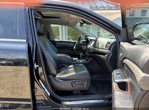 5TDDZRFH9HS465555 2017 TOYOTA HIGHLANDER Black Вид салону спереду