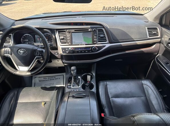 5TDDZRFH9HS465555 2017 TOYOTA HIGHLANDER Black Вид спереду