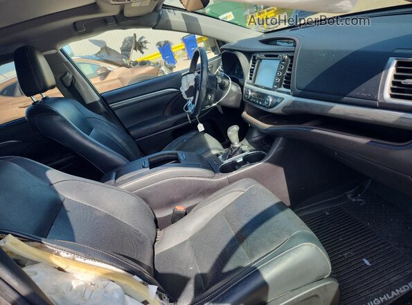 5TDDZRFH9HS472991 2017 TOYOTA HIGHLANDER Серый Вид спереди