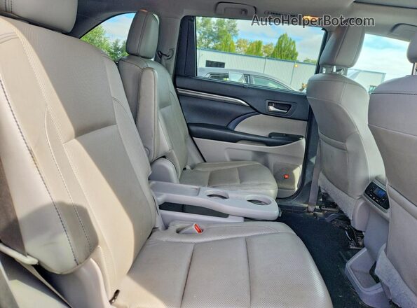 5TDDZRFHXHS363729 2017 TOYOTA HIGHLANDER Gray უკანა სალონის ხედი