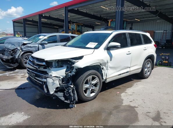5TDDZRFHXKS722357 2019 TOYOTA HIGHLANDER White Front view