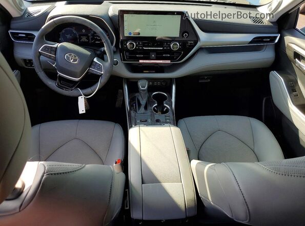 5TDEBRCHXTS700146 2026 TOYOTA HIGHLANDER White Widok deski rozdzielczej